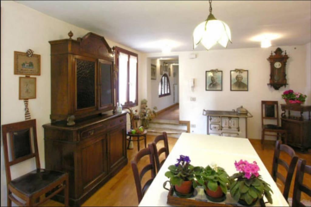 Walk On The Water ✧ 5 Minutes To Rialto Bridge Appartement Venetië Buitenkant foto