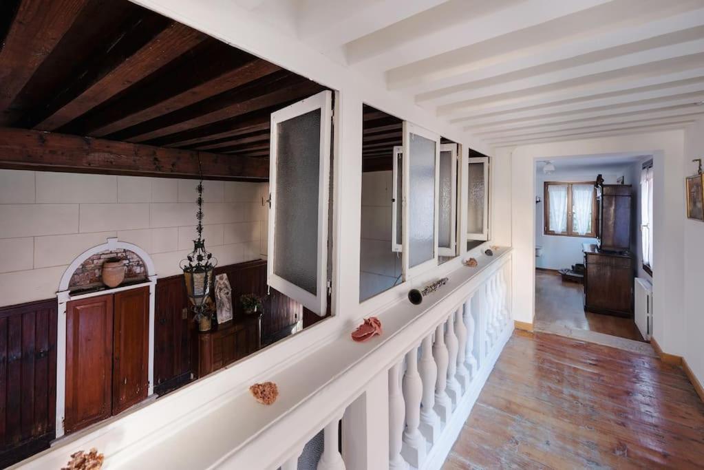 Walk On The Water ✧ 5 Minutes To Rialto Bridge Appartement Venetië Buitenkant foto